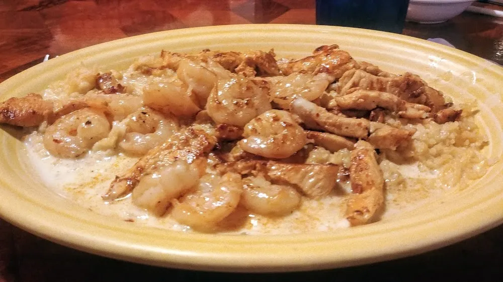 Arroz Con Pollo Y Camerones