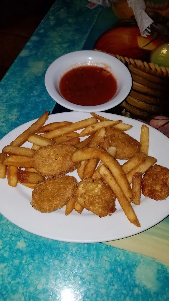 Chicken Nuggets & Fries